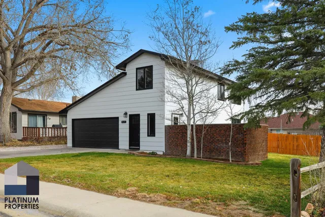 $440,000 | 1421 Newport, Casper, WY 82609