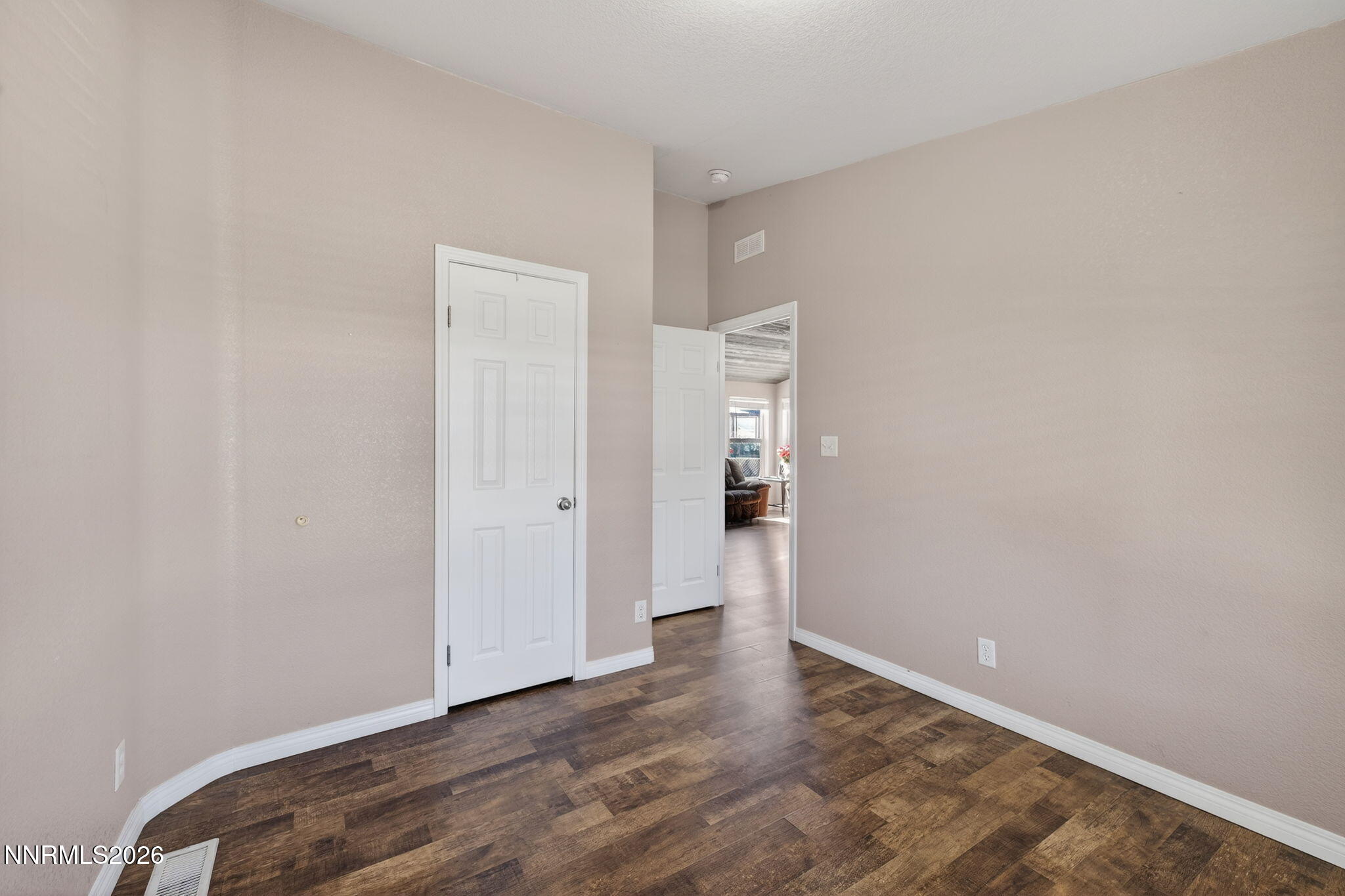 6980 Pontiac Drive Reno, NV 89506 - Photo 26 of 48 25-web-or-mls-6980 Pontiac Dr-26