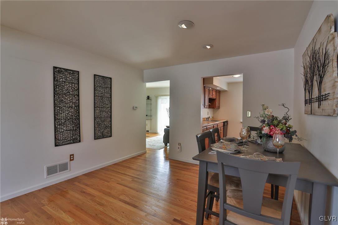 170 Springhouse Road Allentown, PA 18104 - Photo 5 of 25 Dining area to Family Room