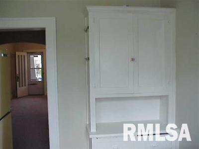 121 North 5th Street Clinton, IA 52732 - Photo 3 of 9 Gallery Image 3