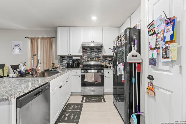 $1,500 | 11910 Pewee, San Antonio, TX 78221