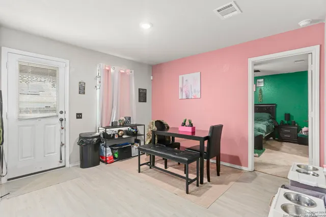 $1,500 | 11910 Pewee, San Antonio, TX 78221