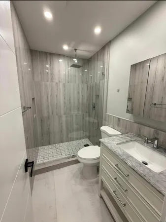 $2,000 | 2191 Northeast 68th Street, Unit 403, Fort Lauderdale, FL 33308