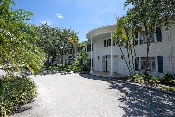 $2,000 | 2191 Northeast 68th Street, Unit 403, Fort Lauderdale, FL 33308