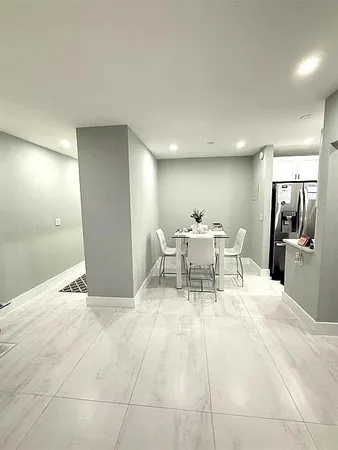 $2,000 | 2191 Northeast 68th Street, Unit 403, Fort Lauderdale, FL 33308