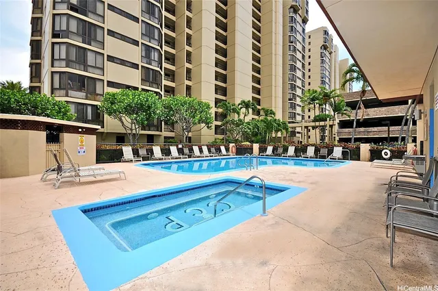 $3,200 | 5070 Likini Street, Unit PH211, Honolulu, HI 96818