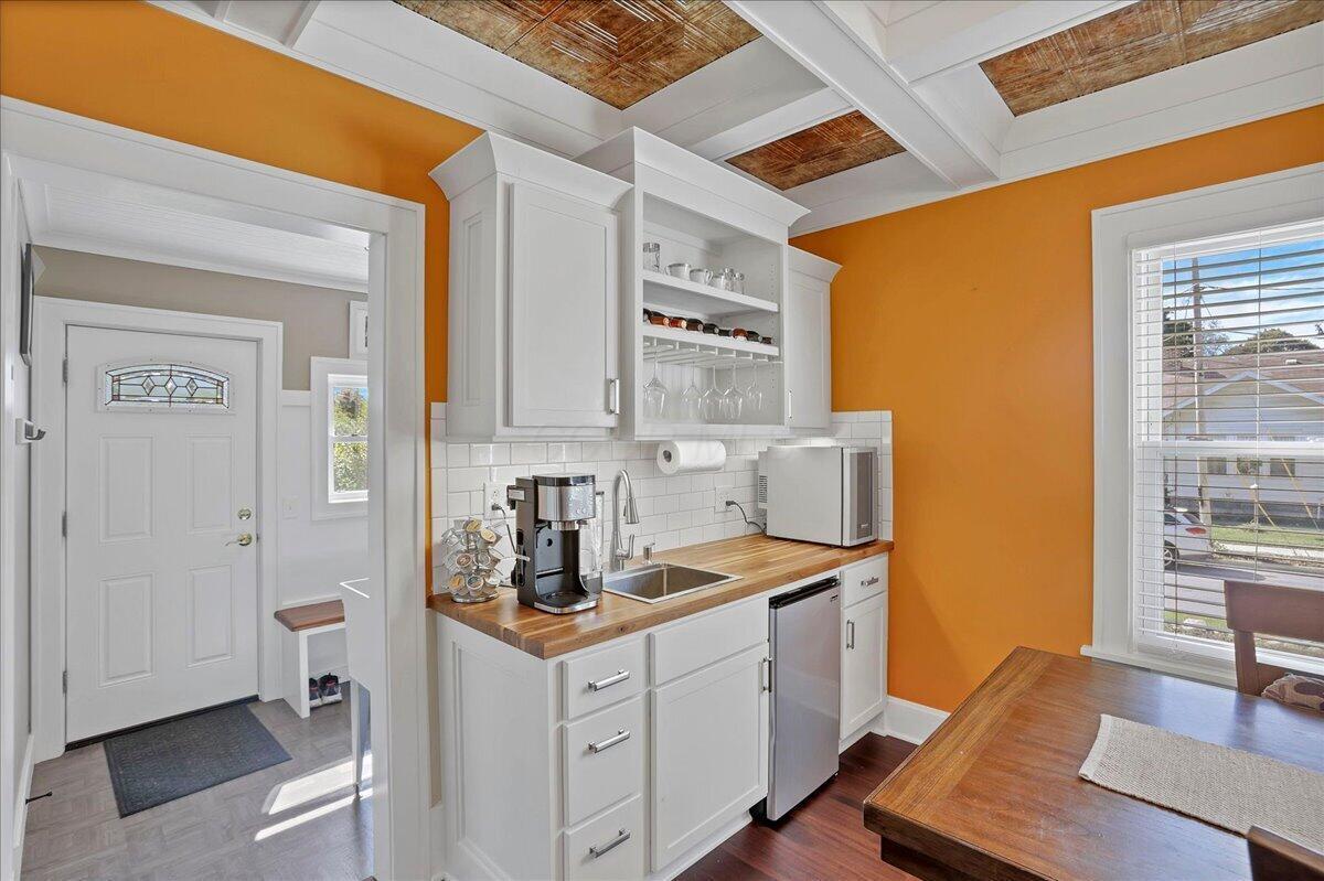 85 Old County Line Road Westerville, OH 43081 - Photo 20 of 66 Butler's Pantry