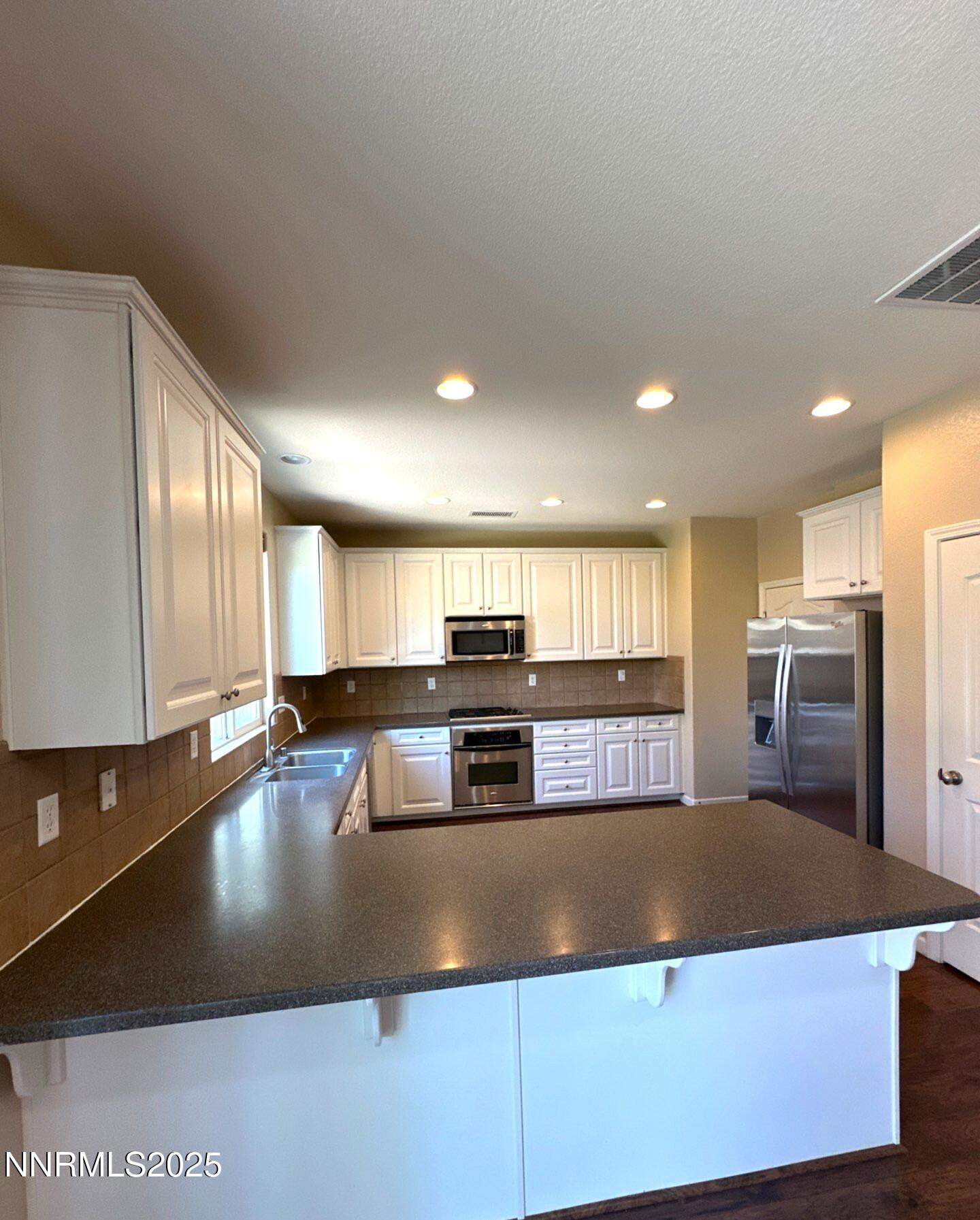 545 Terracina Way Reno, NV 89521 - Photo 5 of 26 down-net_http20250905-85-set6qe