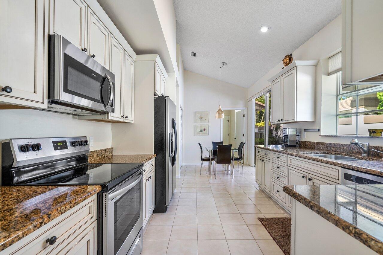 2093 Northwest 56th Street Boca Raton, FL 33496 - Photo 12 of 56 013-2093Northwest56thStreet-BocaRaton-FL