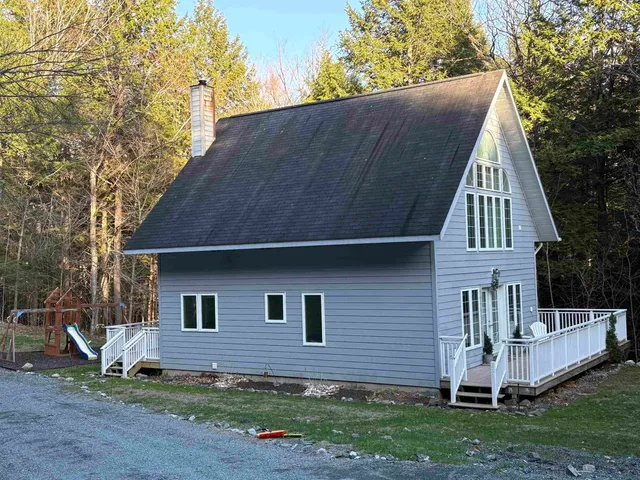$435,000 | 259 Jay Hill Road, Hartford, VT 05001