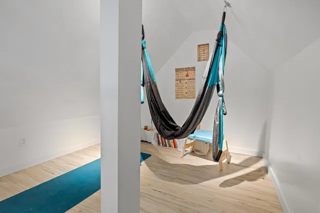 $435,000 | 259 Jay Hill Road, Hartford, VT 05001