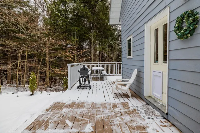 $435,000 | 259 Jay Hill Road, Hartford, VT 05001