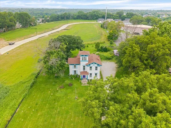 $214,995 | 4804 Northwest Boulevard, Davenport, IA 52806