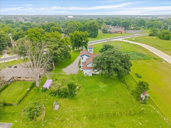 $214,995 | 4804 Northwest Boulevard, Davenport, IA 52806