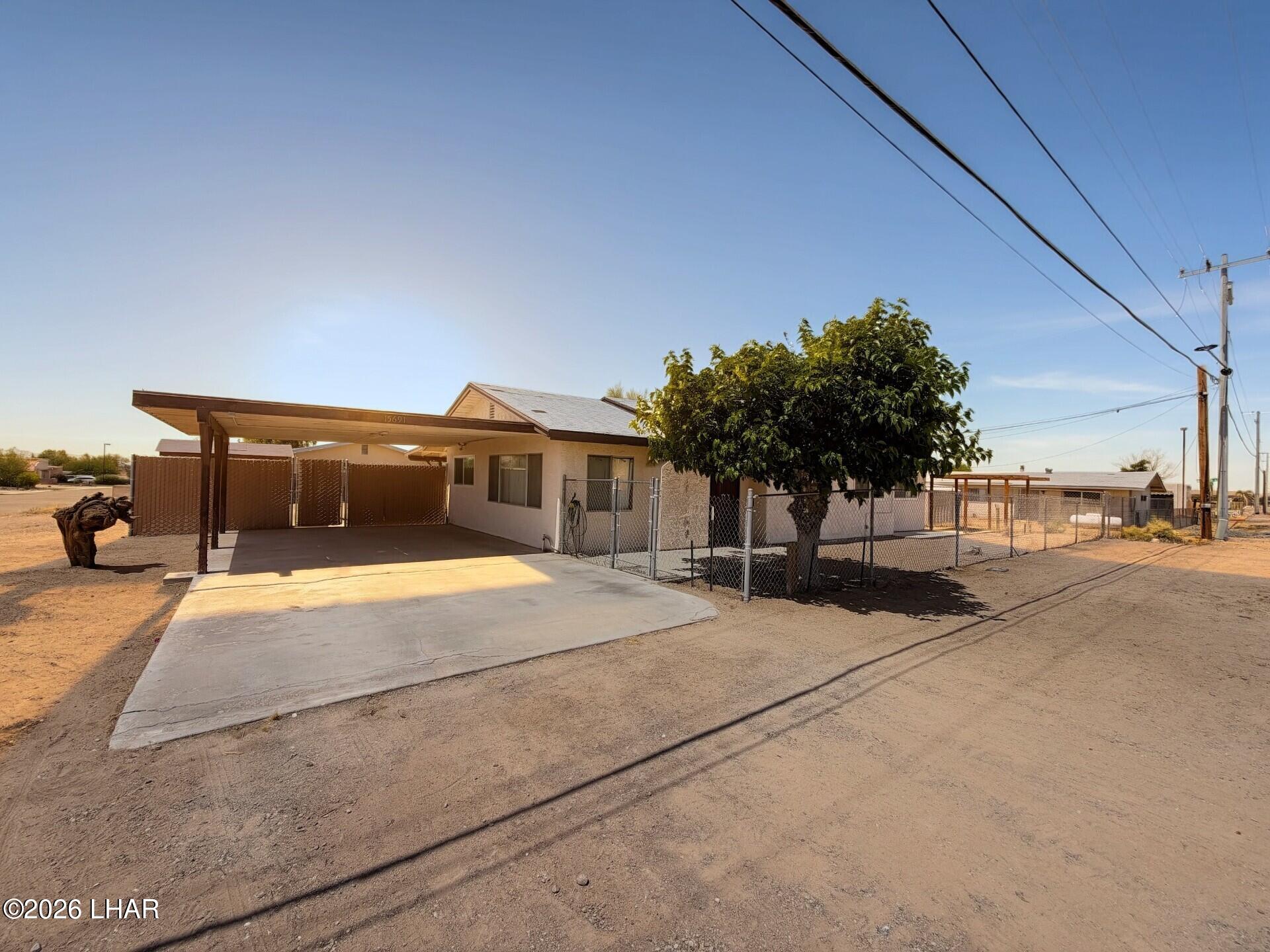 15691 Apache Loop Ehrenberg, AZ 85334 - Photo 2 of 25 2