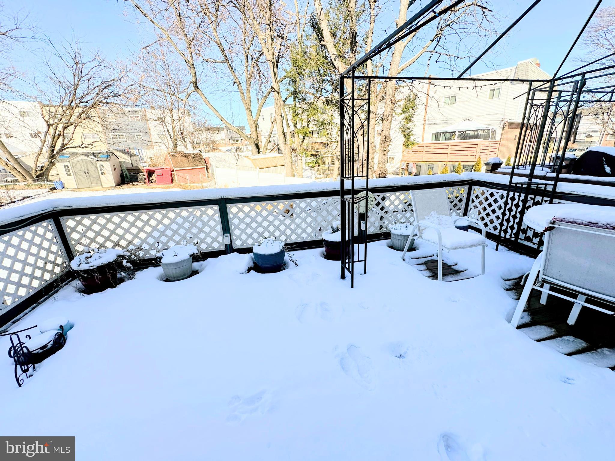 11716 Corry Road Philadelphia, PA 19154 - Photo 7 of 17 Rear deck off kitchen