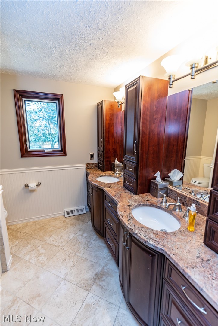890 Joyce Road Cleveland, OH 44143 - Photo 24 of 35 Gallery Image 24