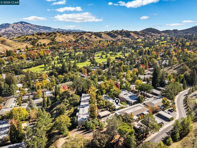$499,900 | 1388 Rockledge Lane, Unit 4, Walnut Creek, CA 94595