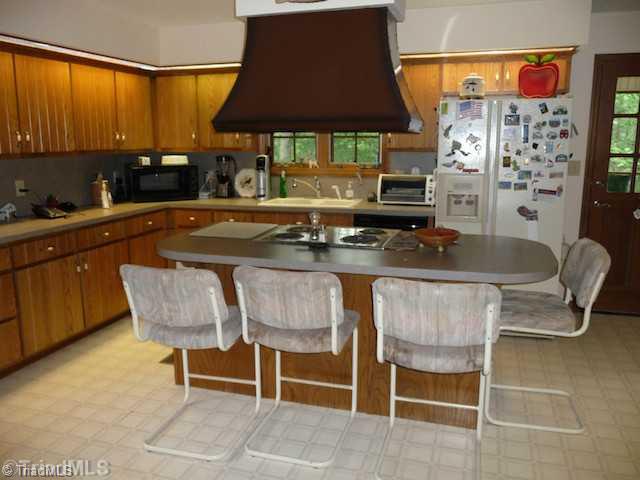 1135 Sycamore Lane Walnut Cove, NC 27052 - Photo 11 of 16 Kitchen.