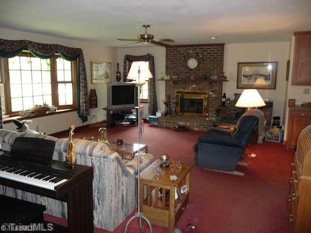 1135 Sycamore Lane Walnut Cove, NC 27052 - Photo 10 of 16 Den/Family/Great Room.