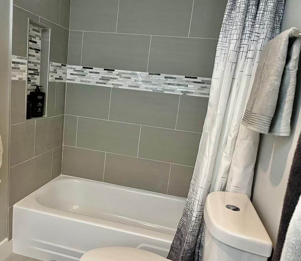 6461 Northwest 2nd Avenue, Unit 409 Boca Raton, FL 33487 - Photo 23 of 57 Master bath