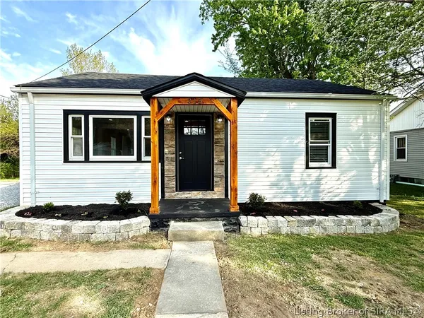 $209,900 | 315 Vest Road, Henryville, IN 47126