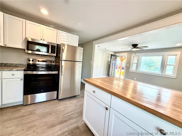 $209,900 | 315 Vest Road, Henryville, IN 47126