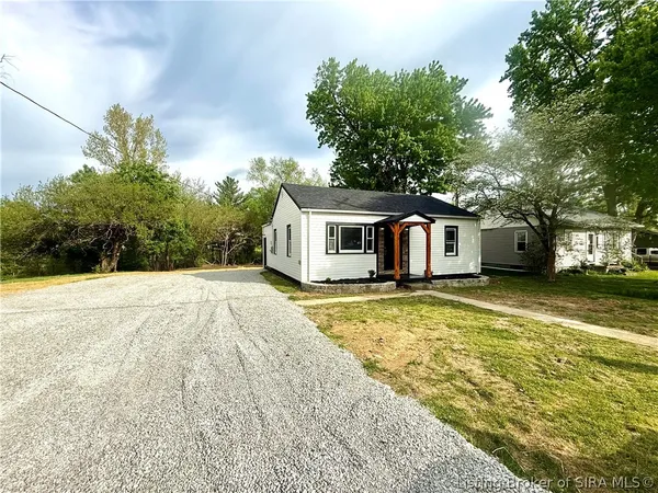 $209,900 | 315 Vest Road, Henryville, IN 47126