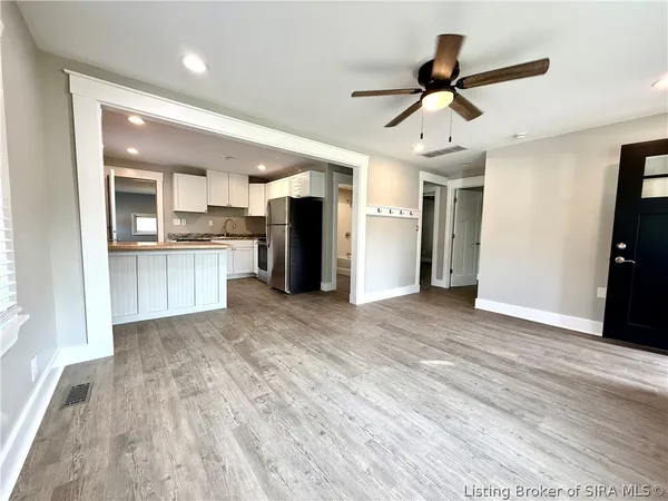 $209,900 | 315 Vest Road, Henryville, IN 47126