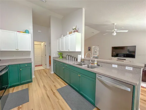 $2,375 | 6725 Southwest 83 Terrace, Gainesville, FL 32608