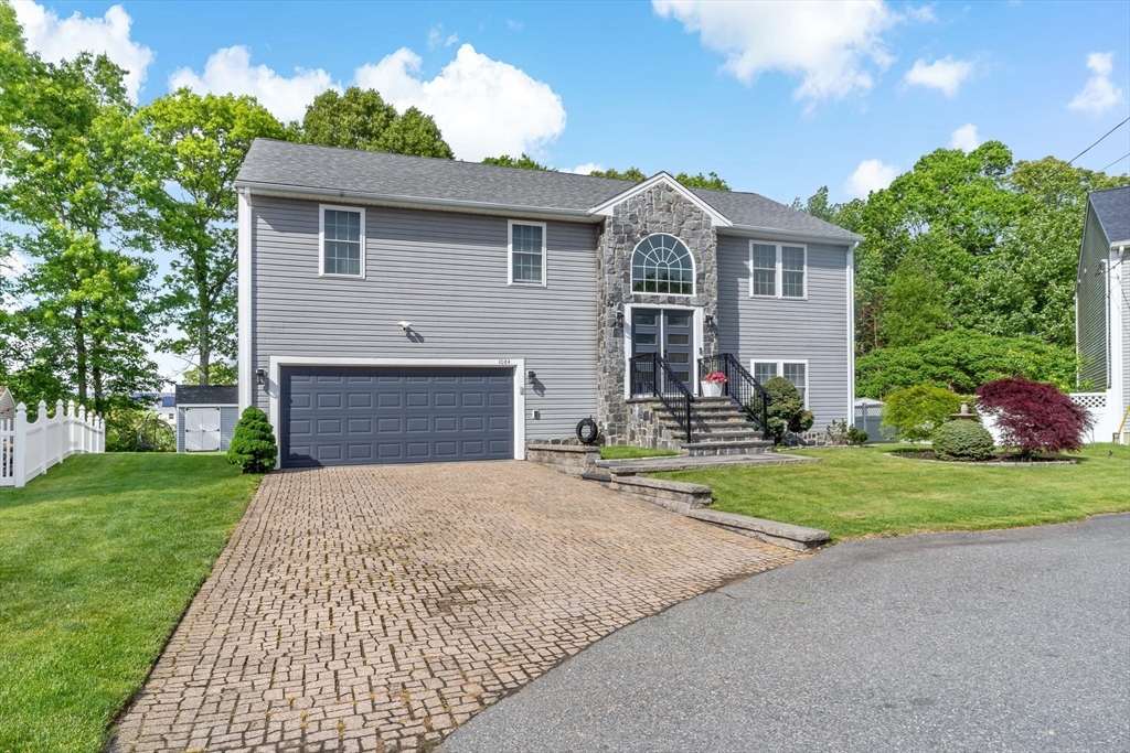 1084 Laurel Street Fall River, MA 02721 - Photo 4 of 42