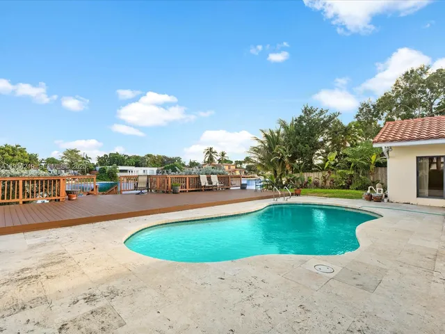 $11,500 | 21151 Northeast 22nd Court, Miami, FL 33180