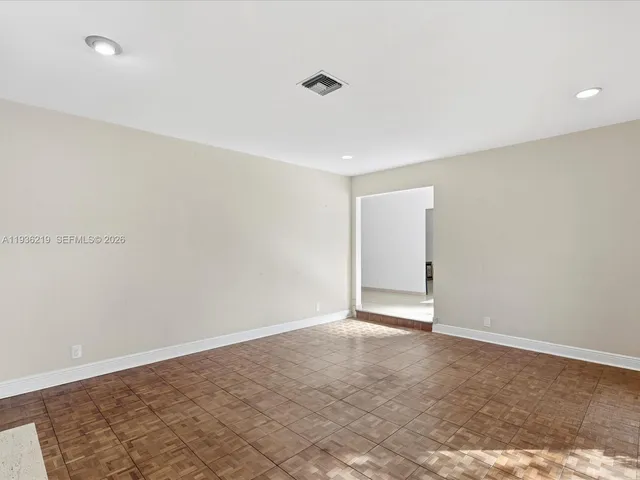 $11,500 | 21151 Northeast 22nd Court, Miami, FL 33180