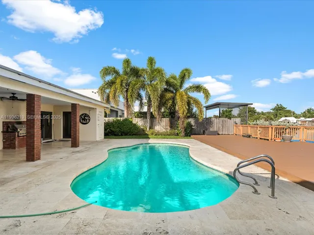 $11,500 | 21151 Northeast 22nd Court, Miami, FL 33180