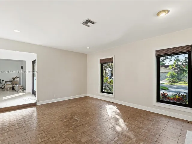 $11,500 | 21151 Northeast 22nd Court, Miami, FL 33180