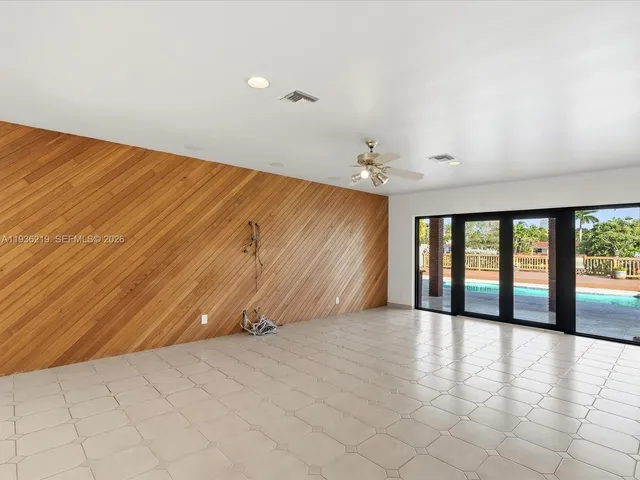 $11,500 | 21151 Northeast 22nd Court, Miami, FL 33180