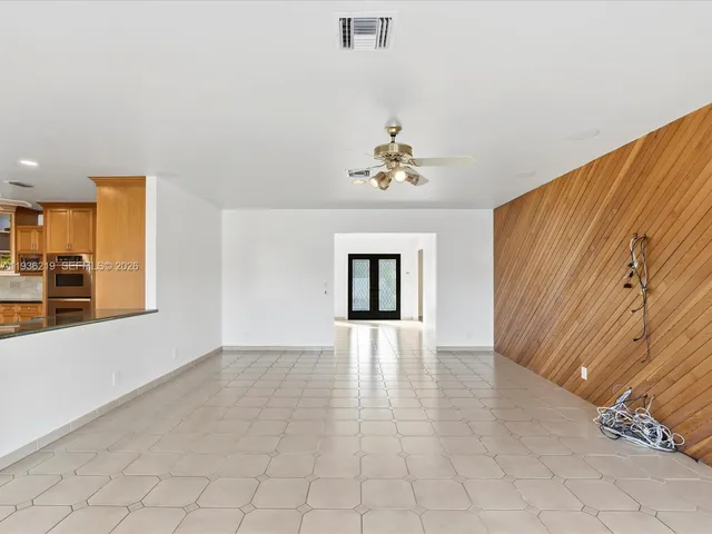 $11,500 | 21151 Northeast 22nd Court, Miami, FL 33180