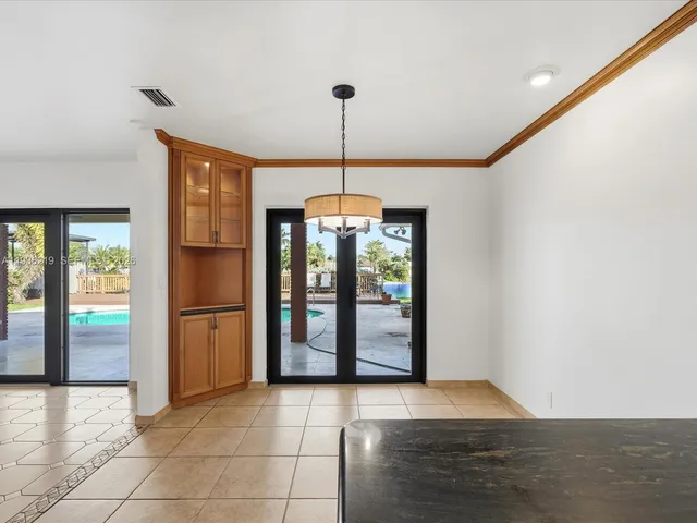 $11,500 | 21151 Northeast 22nd Court, Miami, FL 33180