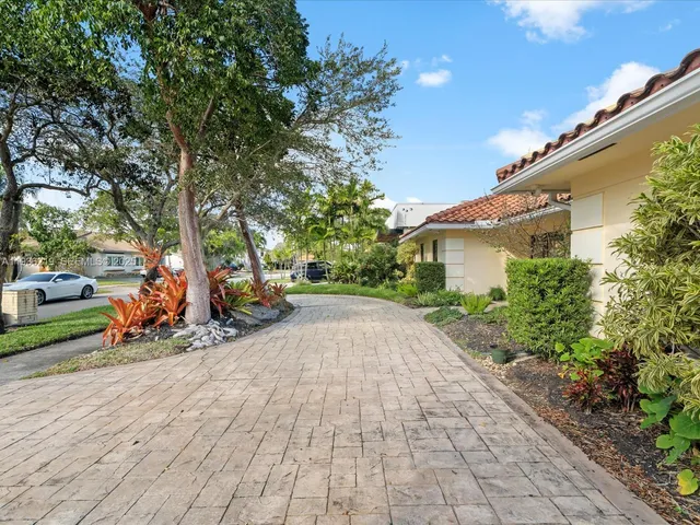 $11,500 | 21151 Northeast 22nd Court, Miami, FL 33180