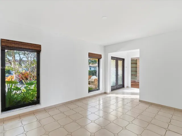 $11,500 | 21151 Northeast 22nd Court, Miami, FL 33180