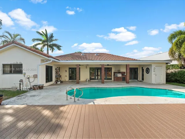 $11,500 | 21151 Northeast 22nd Court, Miami, FL 33180