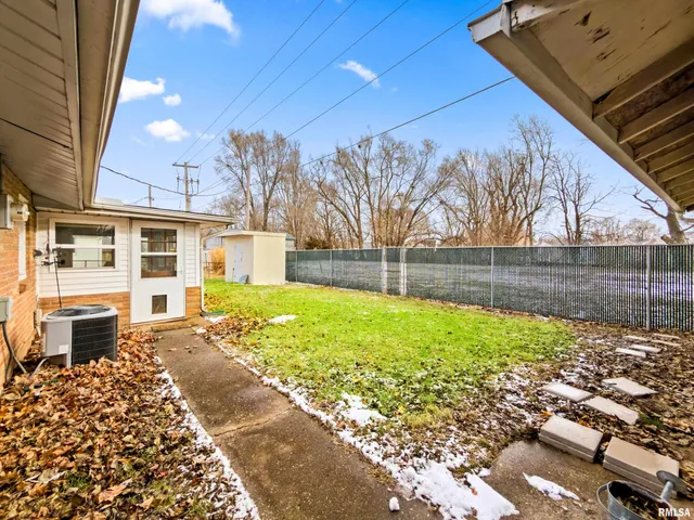 $114,900 | 17 Rose Court, Pekin, IL 61554