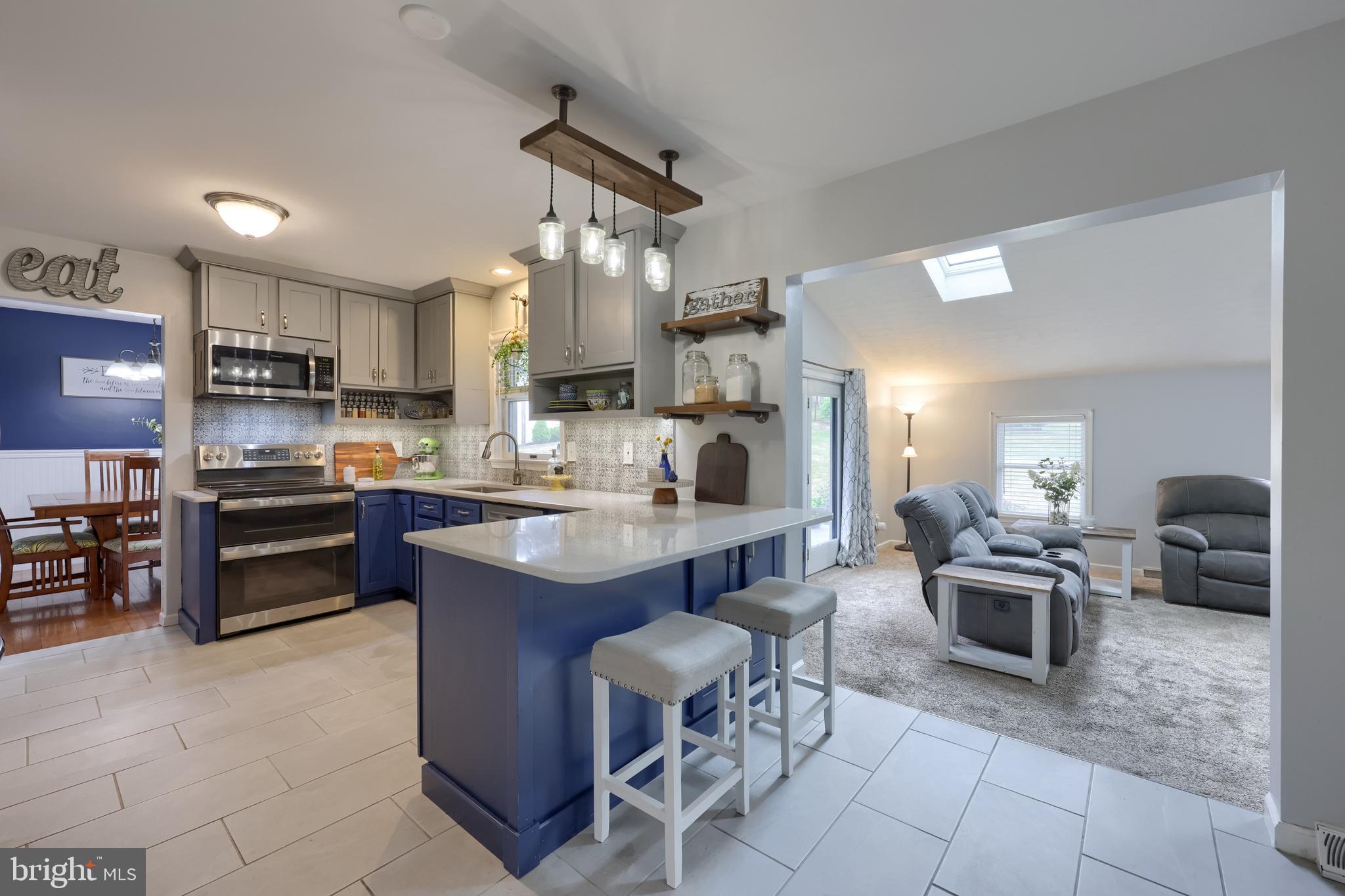 323 Knights Bridge Way Lititz, PA 17543 - Photo 40 of 56 Beautifully updated kitchen