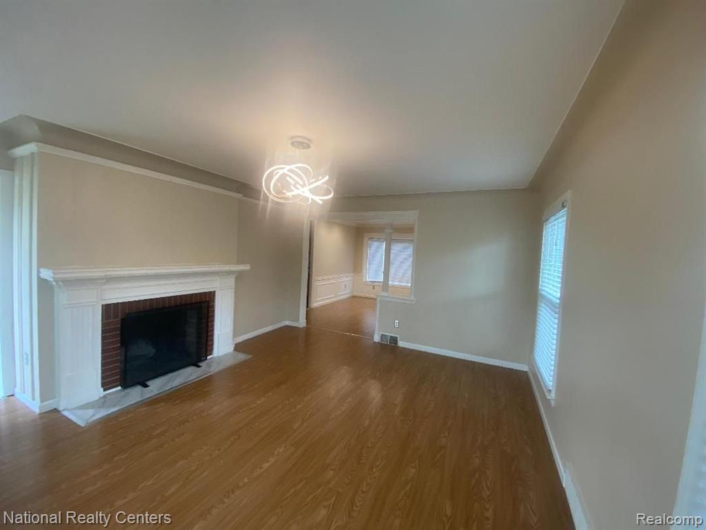 426 Moross Road Grosse Pointe, MI 48236 - Photo 6 of 36