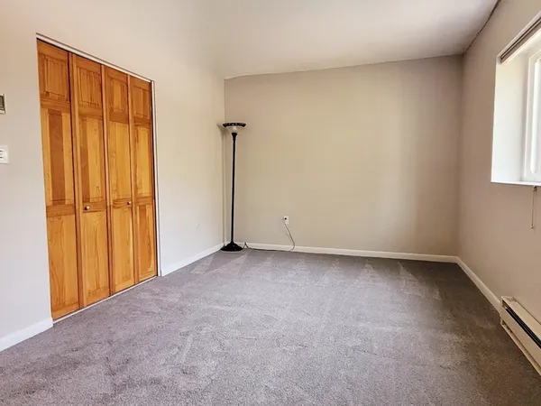 $1,975 | 49 Windsor Drive, Unit 201, Holliston, MA 01746