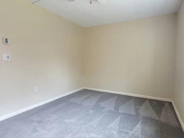 $1,975 | 49 Windsor Drive, Unit 201, Holliston, MA 01746