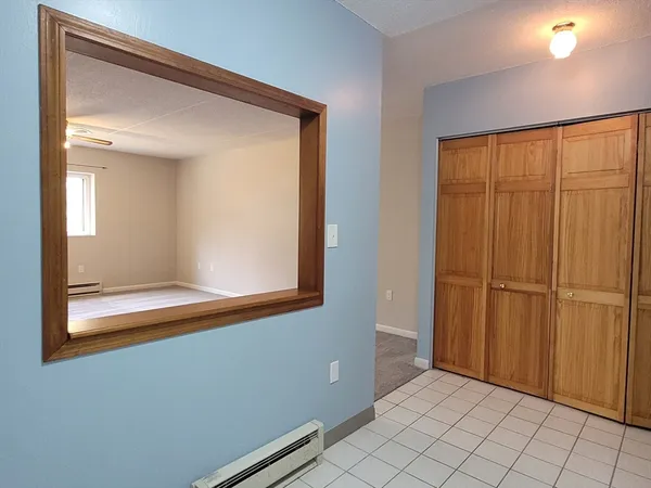 $1,975 | 49 Windsor Drive, Unit 201, Holliston, MA 01746