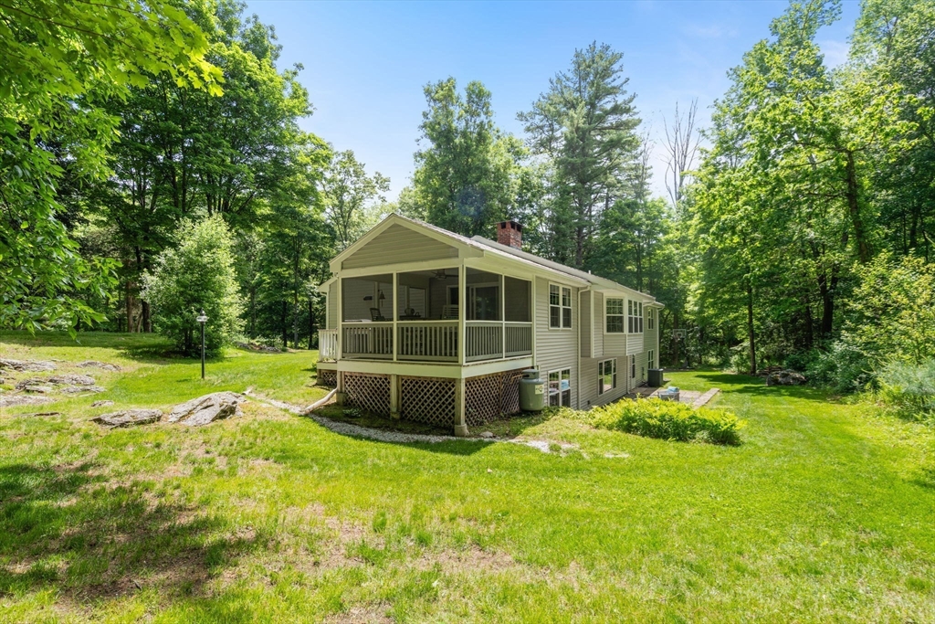 26 Peckham Hill Road Sherborn, MA 01770 - Photo 4 of 33