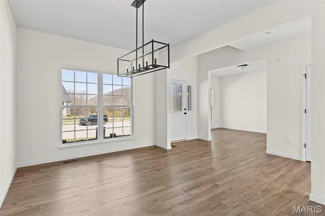 $473,920 | 1049 Bloomfield Drive, Eureka, MO 63025