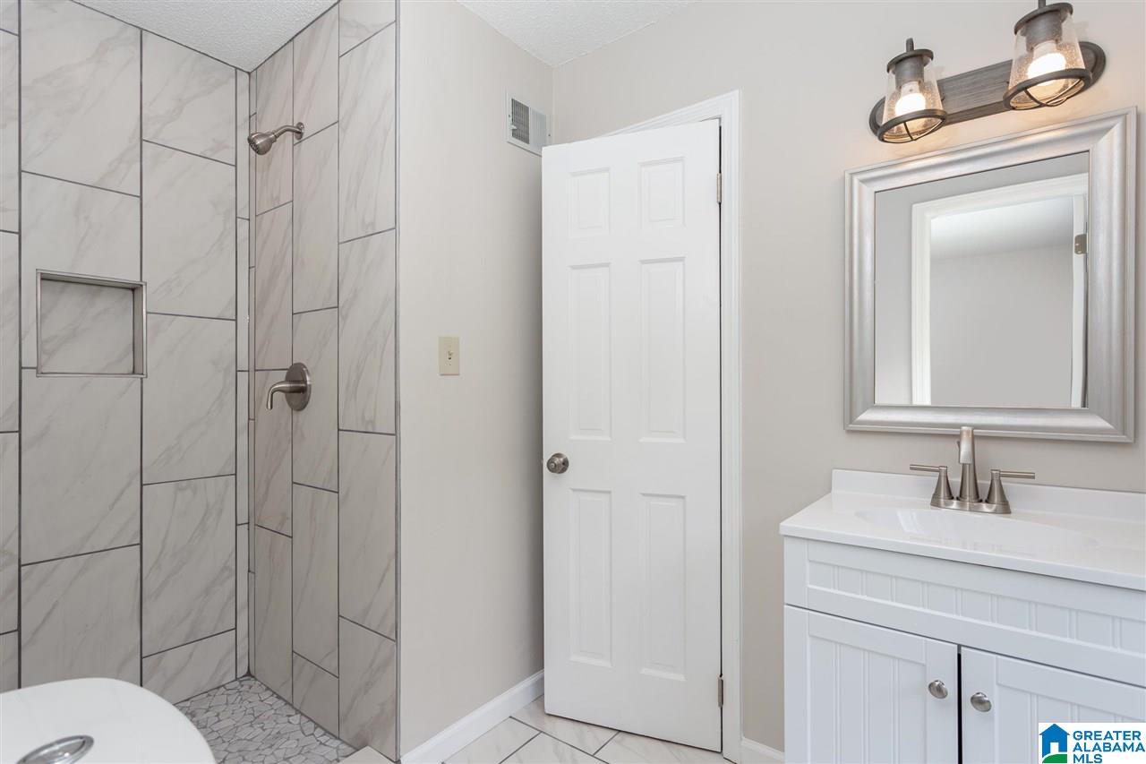 7093 Old Dixiana Road Pinson, AL 35126 - Photo 20 of 34